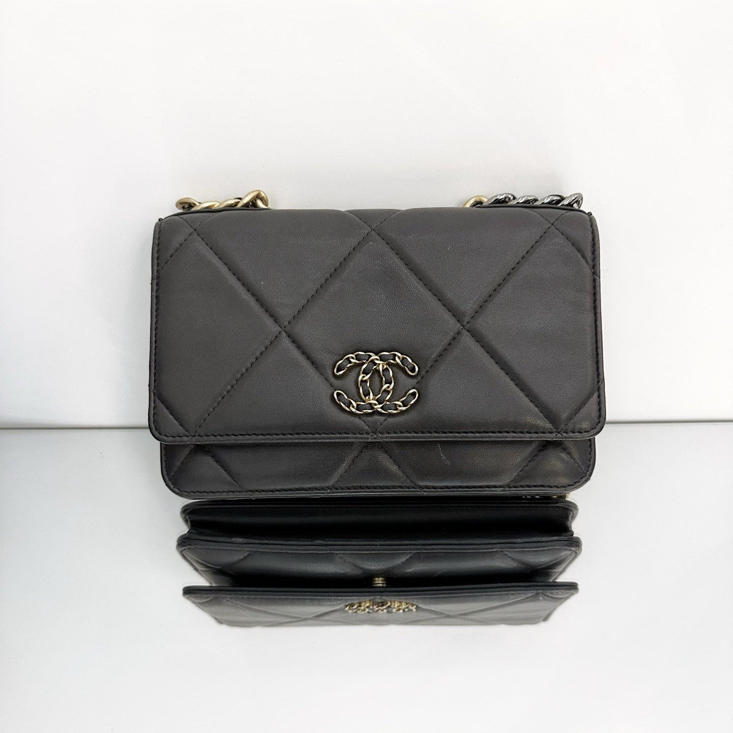 Chanel 19 Wallet on Chain in Black Goatskin with Mixed-Finish Hardware