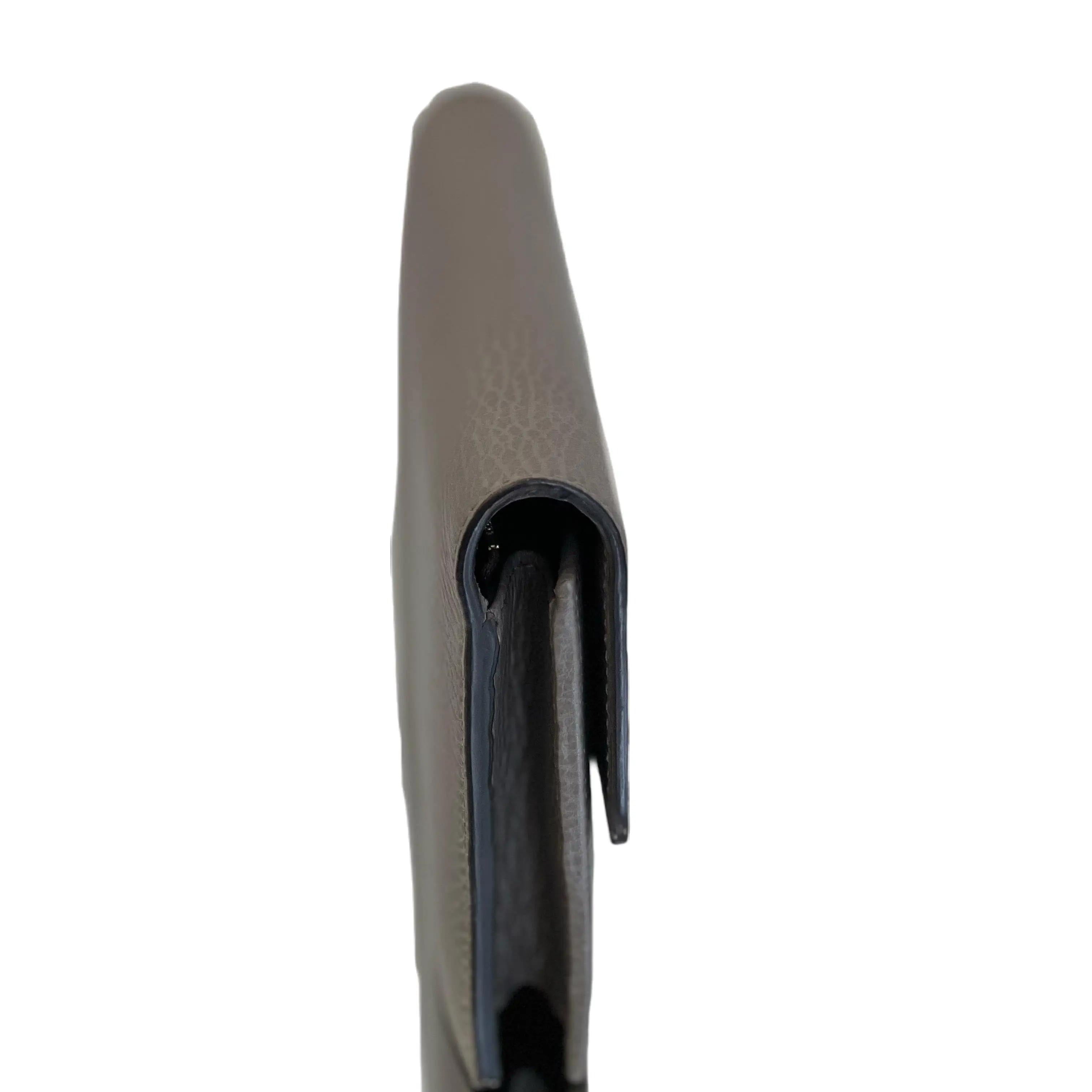 Gucci Grey Pebbled Interlocking G Wallet on Chain